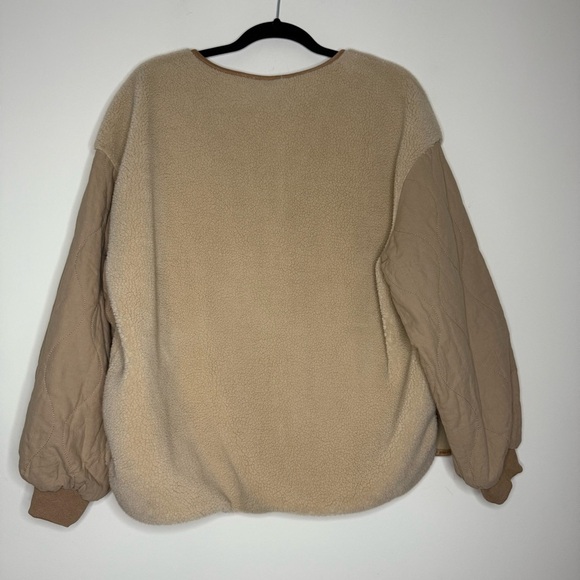 ANTHRO PAPER CRANE Jenea Cozy Neutral Quilted Sleeve Boxy Fall Teddy Jacket - Picture 5 of 7